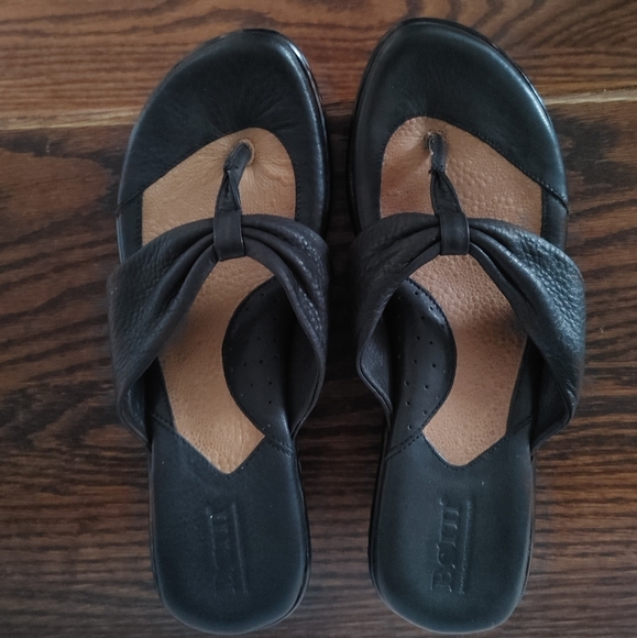Born leather heeled thong sandals size 7 - Picture 3 of 6
